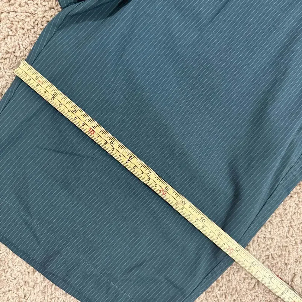 Nike Golf Dri-FIT Men’s 34 Blue Pinstripe Performance Golf Shorts Flat Front